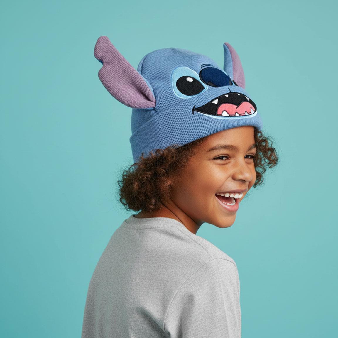 ЗИМНА ШАПКА STITCH