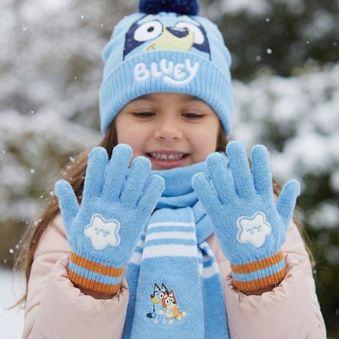 КОМПЛЕКТ ОТ ТРИ ЧАСТИ,ШАПКА,ШАЛ И РЪКАВИЦИ BLUEY & BINGO